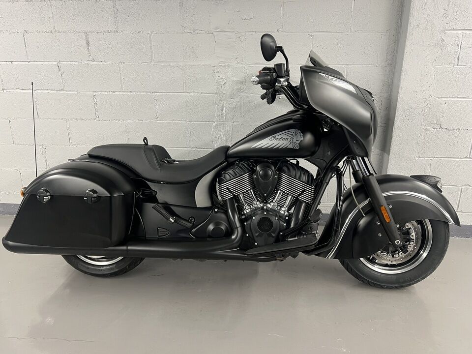 2017 Indian CHIEFTAIN DARK HORSE  - Triumph of Westchester