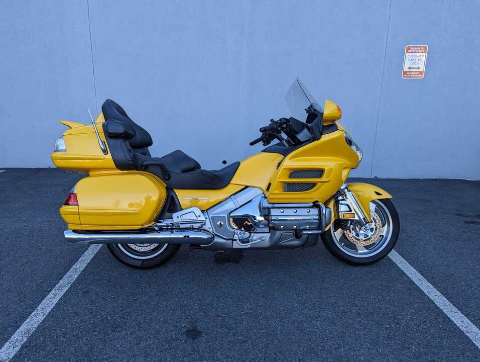 2010 honda goldwing online