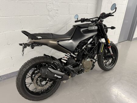 2023 Husqvarna Svartpilen 401  - Triumph of Westchester