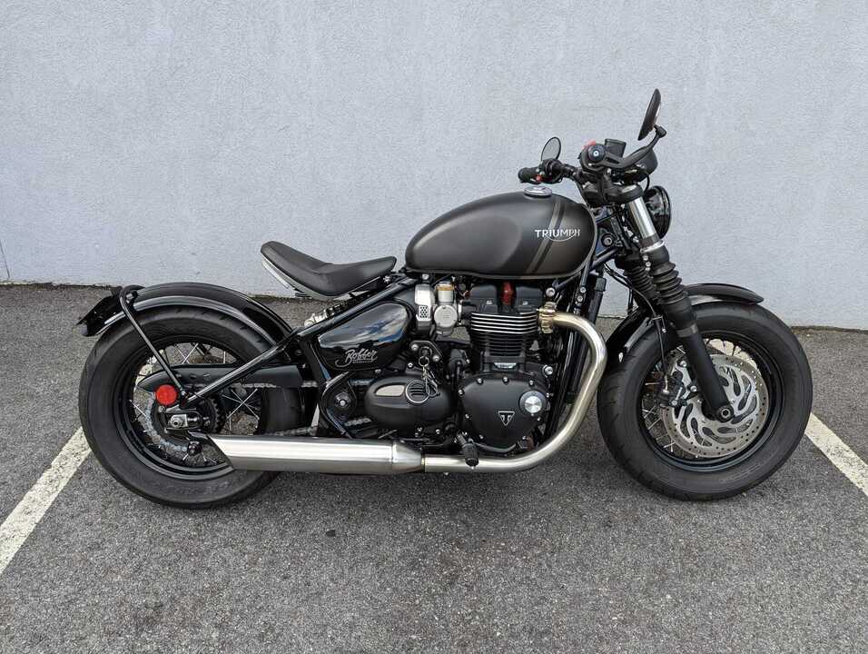 2022 Triumph Bonneville Bobber  - 22Bobber-646  - Indian Motorcycle