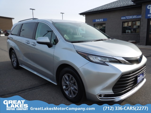2023 Toyota Sienna XLE  - 1873  - Great Lakes Motor Company