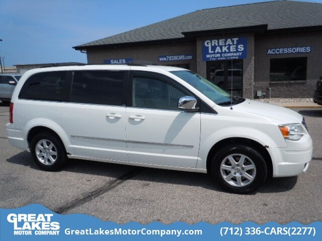 2010 Chrysler Town & Country  - Great Lakes Motor Company