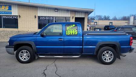 2004 Chevrolet Silverado 1500 Z71 4WD Extended Cab for Sale  - 418375D  - Kars Incorporated - DSM