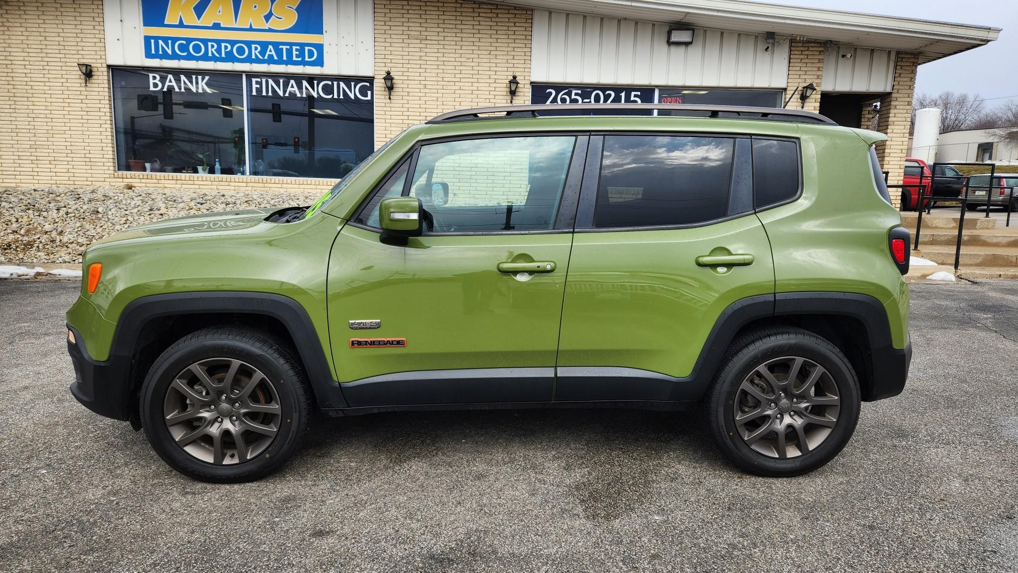 2016 Jeep Renegade LATITUDE 4WD  - G89324D  - Kars Incorporated - DSM