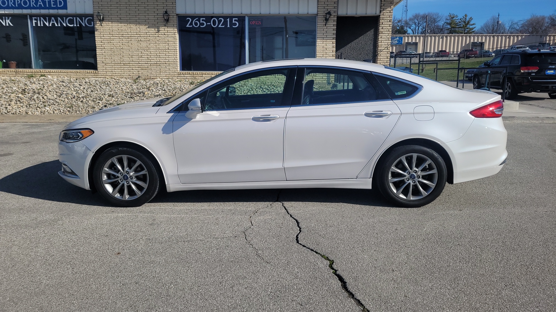 2017 Ford Fusion SE  - H40222D  - Kars Incorporated - DSM