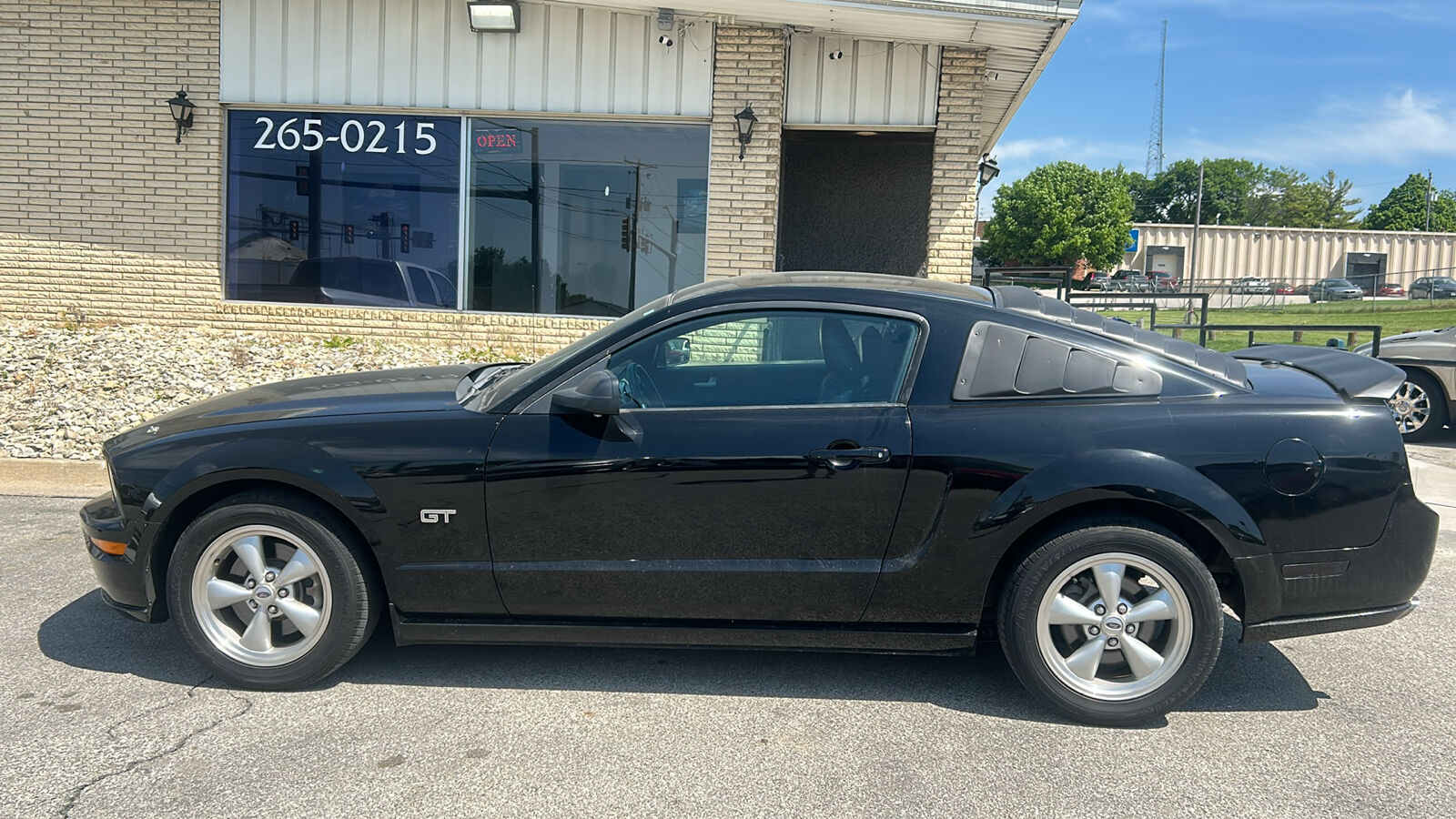 2007 Ford Mustang  - Kars Incorporated - DSM