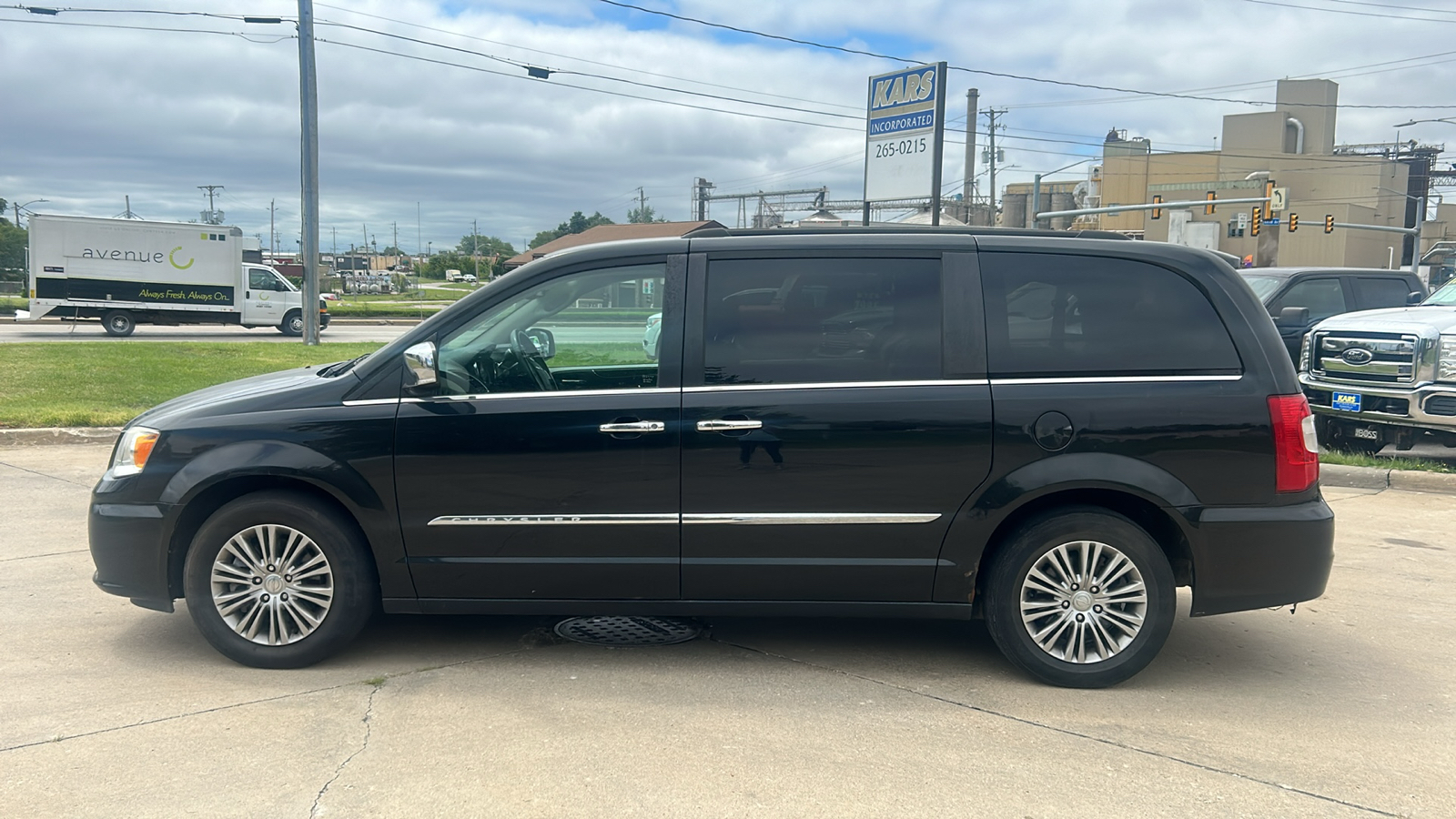 2014 Chrysler Town & Country TOURING L  - E66863D  - Kars Incorporated - DSM