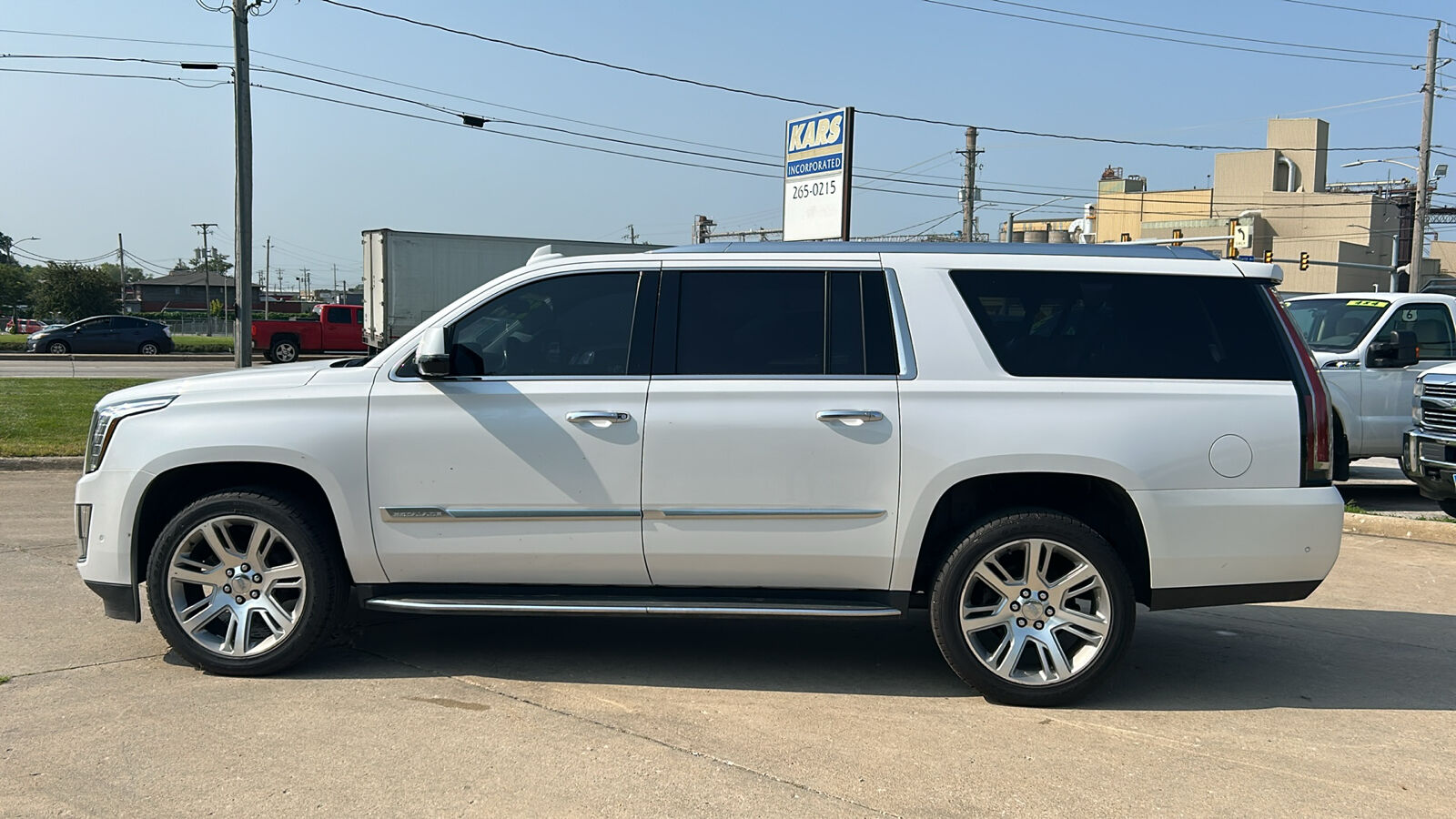 2017 Cadillac Escalade ESV  - Kars Incorporated - DSM