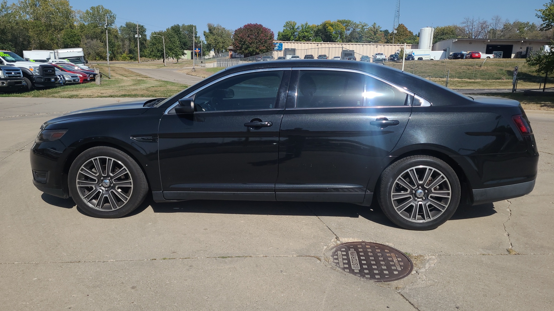 2013 Ford Taurus LIMITED  - D28502D  - Kars Incorporated - DSM