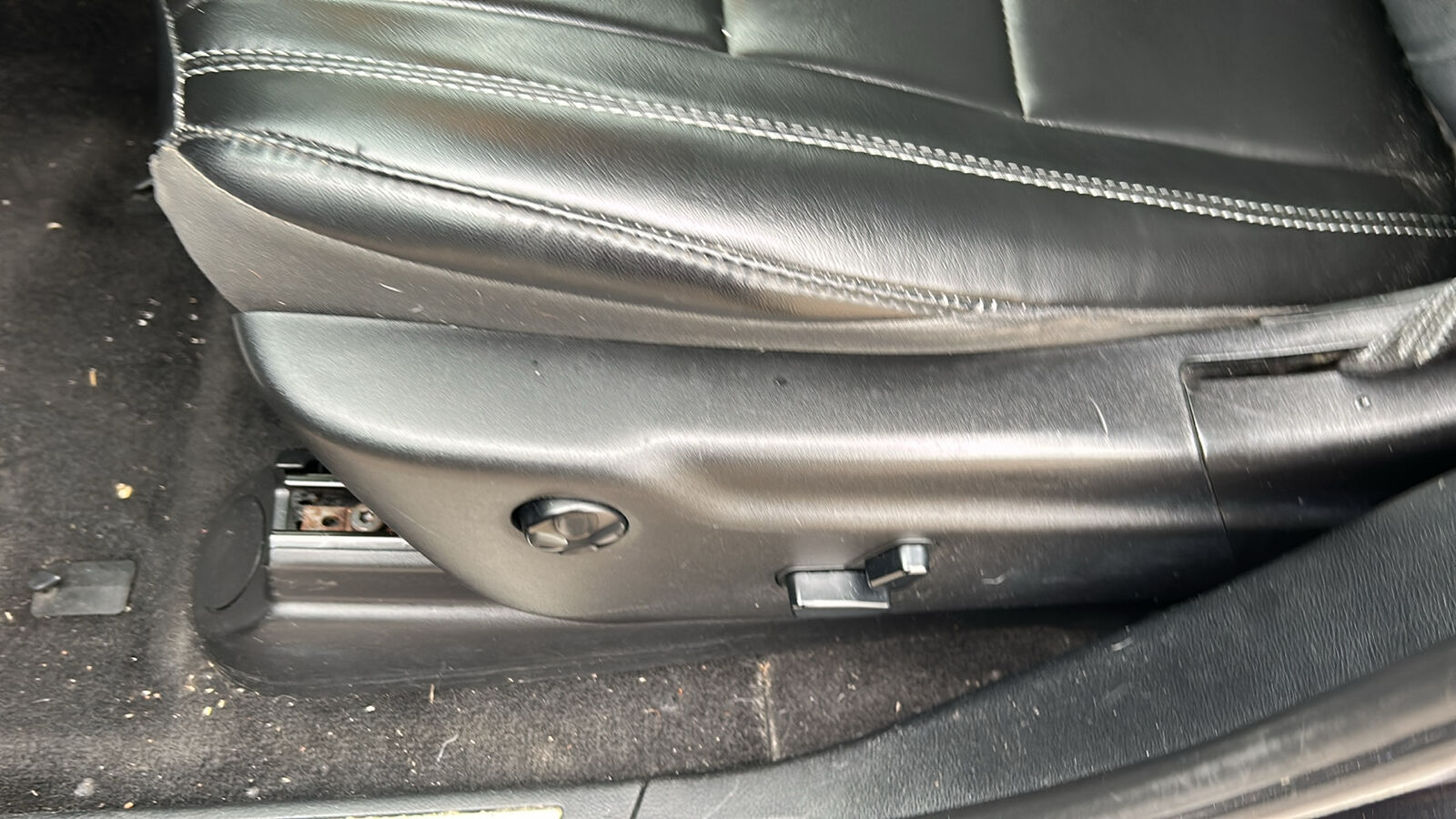 2014 Jeep Grand Cherokee  - Kars Incorporated - DSM