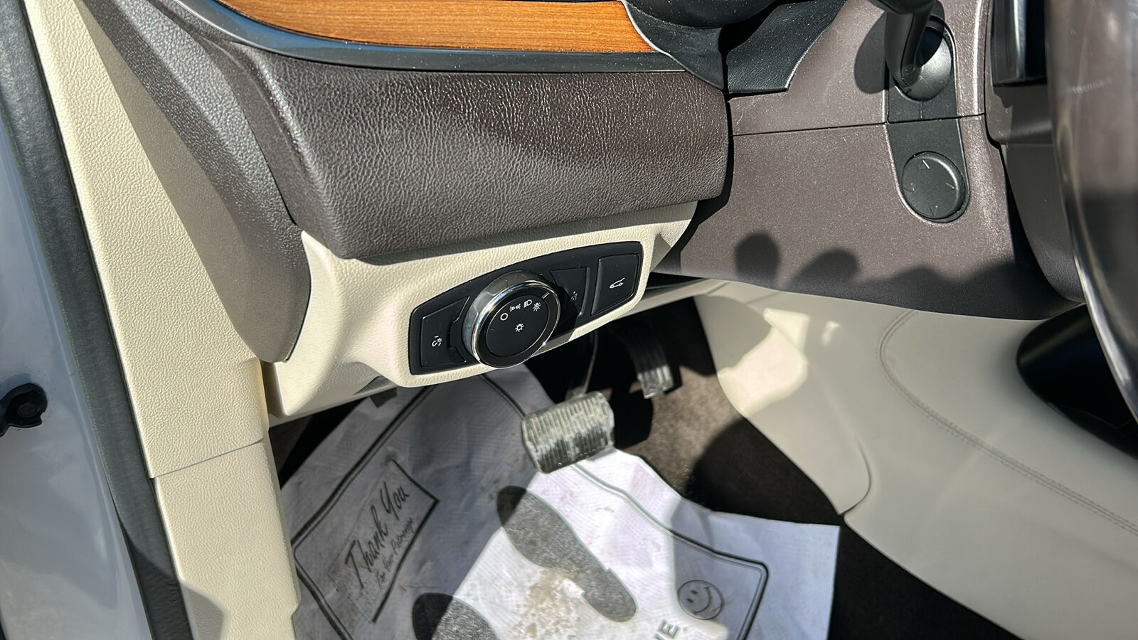 2015 Lincoln MKC  - Kars Incorporated - DSM