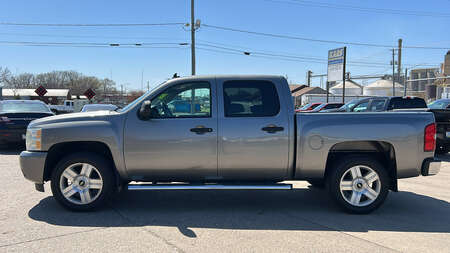 2008 Chevrolet Silverado 1500 LT w/1LT 4WD Crew Cab for Sale  - 855031D  - Kars Incorporated - DSM