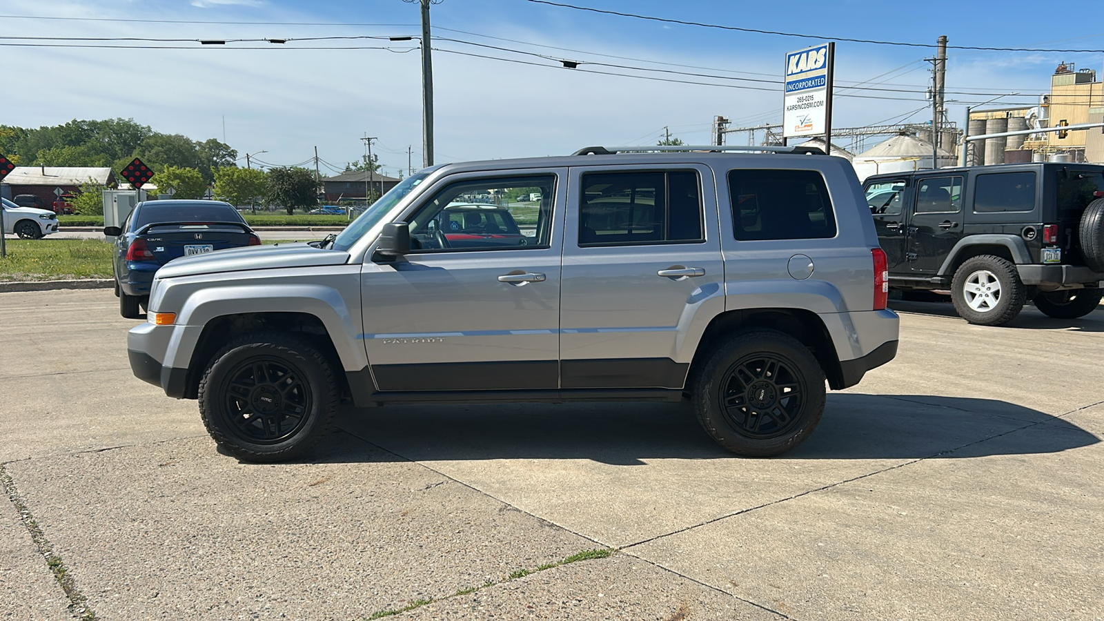 2016 Jeep Patriot LATITUDE 4WD  - G58292D  - Kars Incorporated - DSM