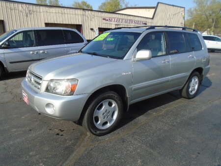 2005 Toyota Highlander 4WD for Sale  - 10108  - Select Auto Sales
