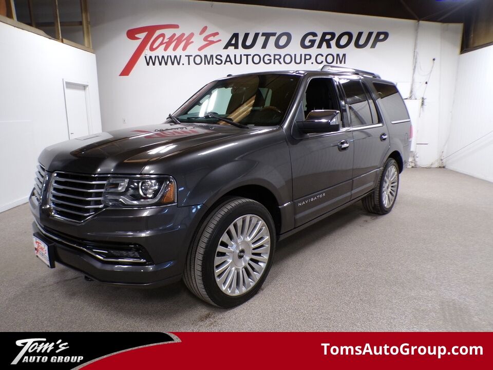 2016 Lincoln Navigator  - Tom's Auto Sales, Inc.