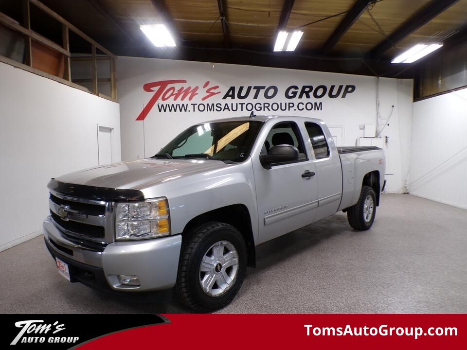 2011 Chevrolet Silverado 1500  - Tom's Auto Group