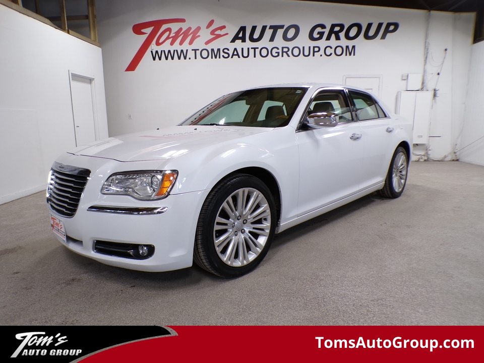 2013 Chrysler 300 300C  - M62038C  - Tom's Auto Sales, Inc.