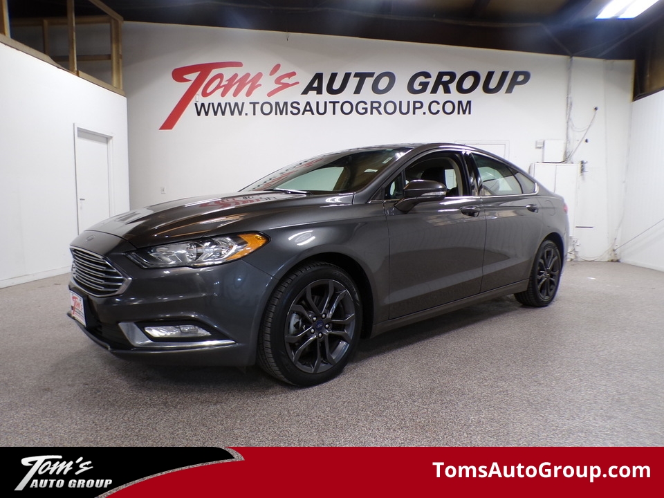 2018 Ford Fusion SE  - M25098Z  - Tom's Auto Group