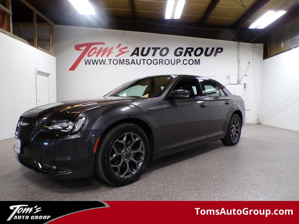 2017 Chrysler 300 300S  - W44451Z  - Tom's Auto Group