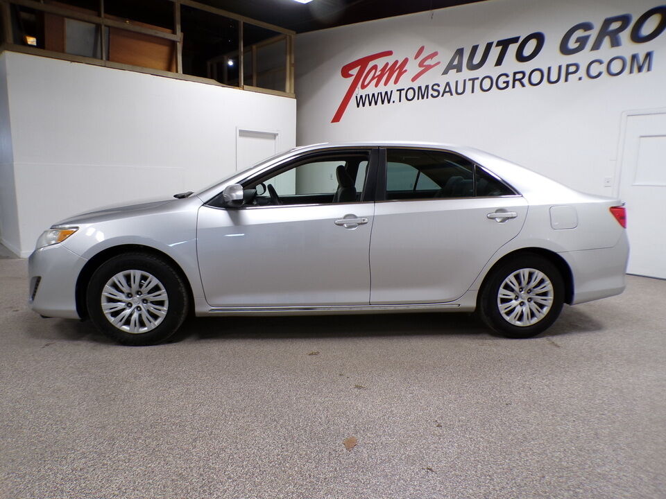 2012 Toyota Camry  - Tom's Credit City