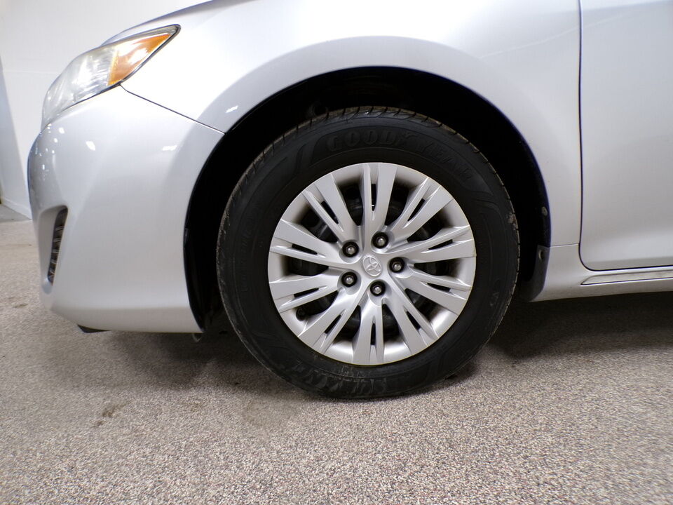 2012 Toyota Camry  - Tom's Credit City