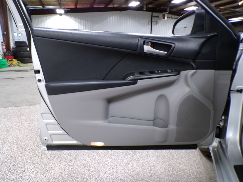 2012 Toyota Camry  - Tom's Credit City