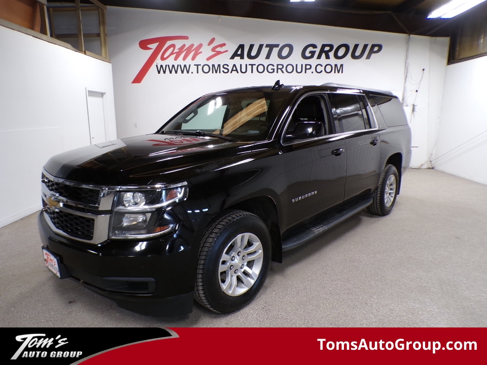 2018 Chevrolet Suburban LT  - M67421L  - Tom's Auto Group