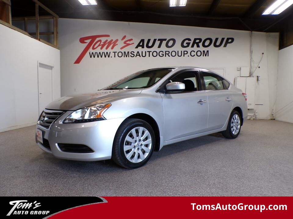 2015 Nissan Sentra  - Tom's Auto Sales North