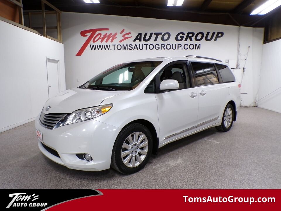 2011 Toyota Sienna  - Tom's Auto Group