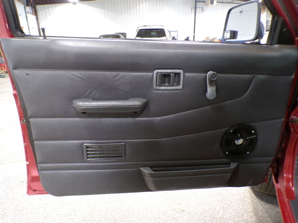1997 Nissan Trucks 2WD  - Tom's Credit City