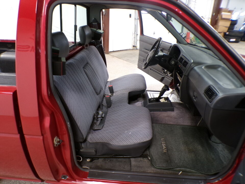 1997 Nissan Trucks 2WD  - Tom's Credit City