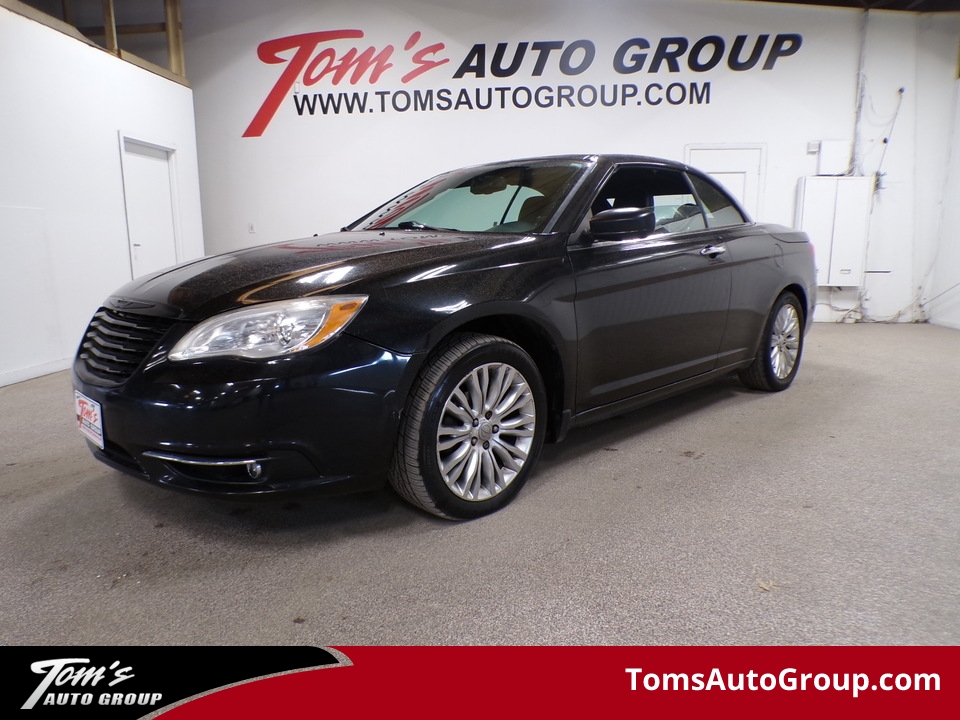 2011 Chrysler 200 Limited  - B29974  - Tom's Budget Cars