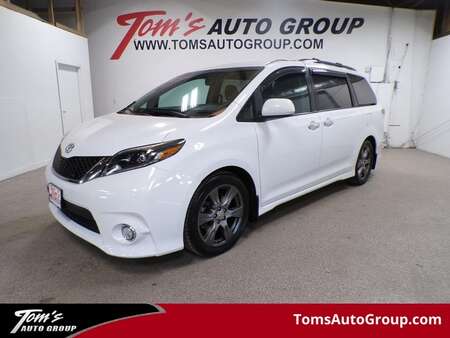 2017 Toyota Sienna SE for Sale  - S48353Z  - Tom's Venta De Auto