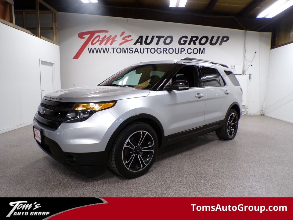 2015 Ford Explorer  - Tom's Auto Sales North