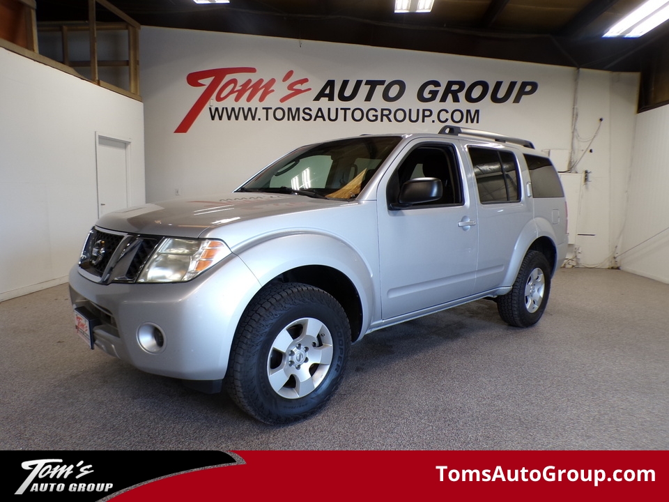 2011 Nissan Pathfinder S  - S15745Z  - Tom's Auto Group