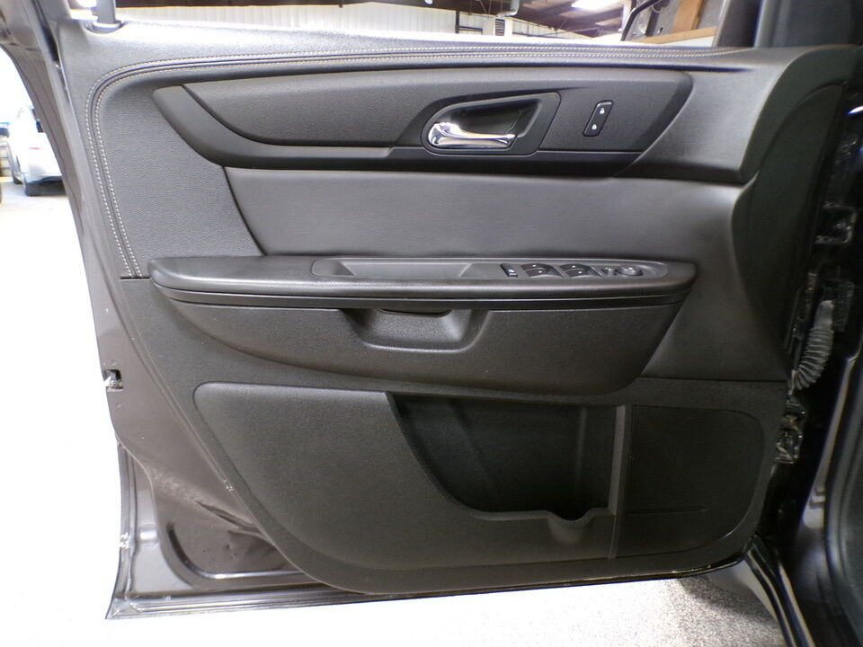 2016 Chevrolet Traverse  - Tom's Credit City