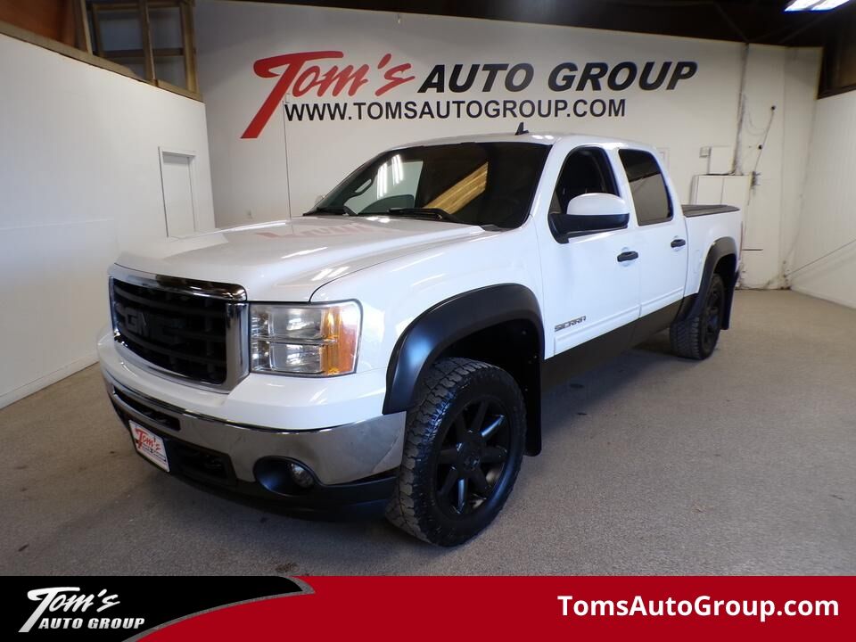 2011 GMC Sierra 1500  - Tom's Auto Group