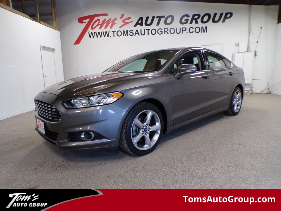 2013 Ford Fusion SE  - W43358  - Toms Auto Sales West