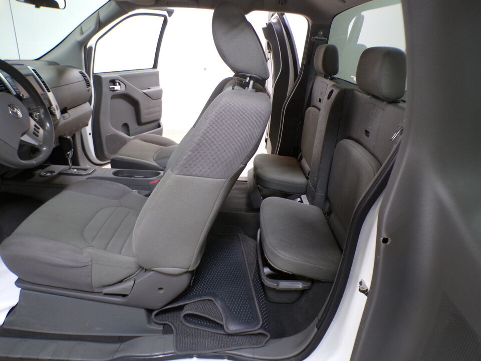 2021 Nissan Frontier  - Tom's Credit City