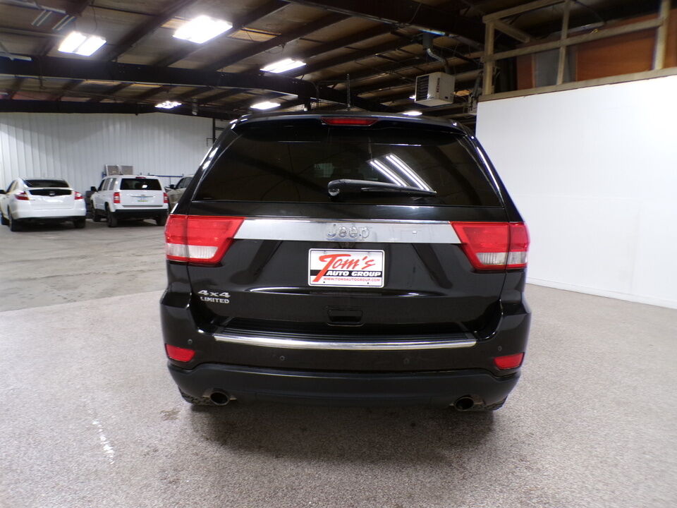 2011 Jeep Grand Cherokee  - Tom's Budget Cars