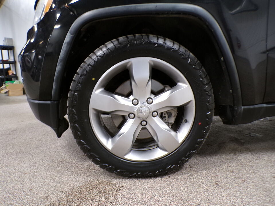 2011 Jeep Grand Cherokee  - Tom's Budget Cars