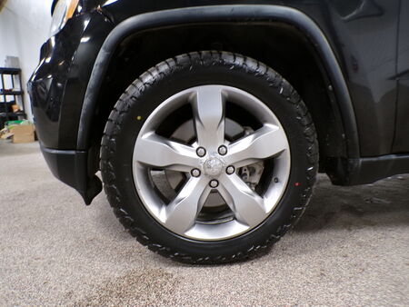 2011 Jeep Grand Cherokee  - Tom's Budget Cars