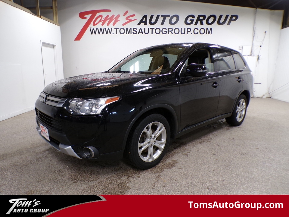 2015 Mitsubishi Outlander SE  - S05201L  - Tom's Auto Group