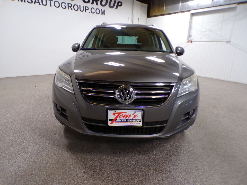2010 Volkswagen Tiguan  - Tom's Budget Cars