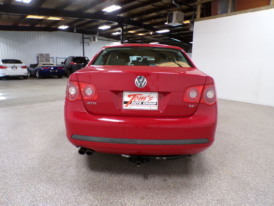 2007 Volkswagen Jetta  - Tom's Budget Cars