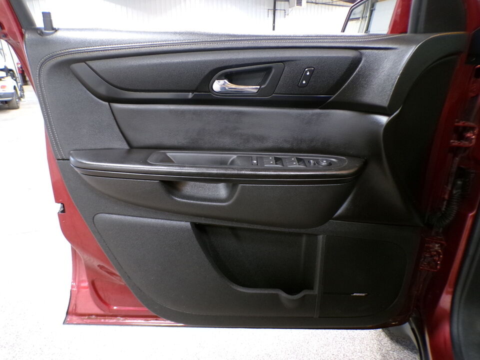 2015 Chevrolet Traverse  - Tom's Credit City