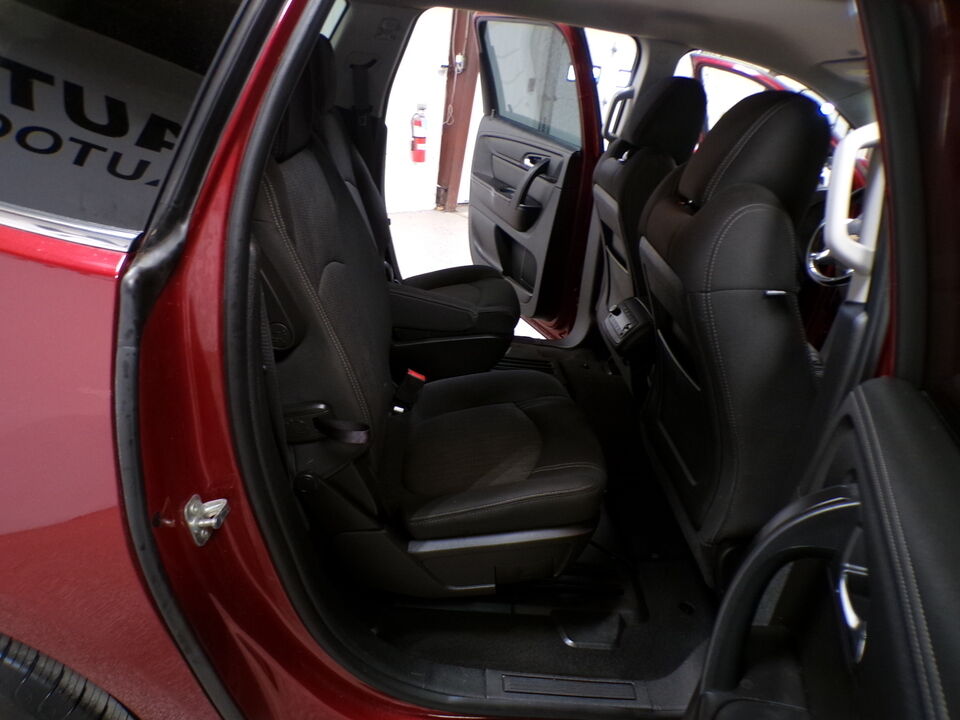2015 Chevrolet Traverse  - Tom's Credit City