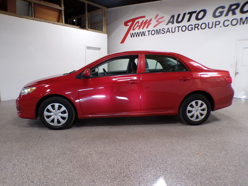 2010 Toyota Corolla  - Tom's Credit City