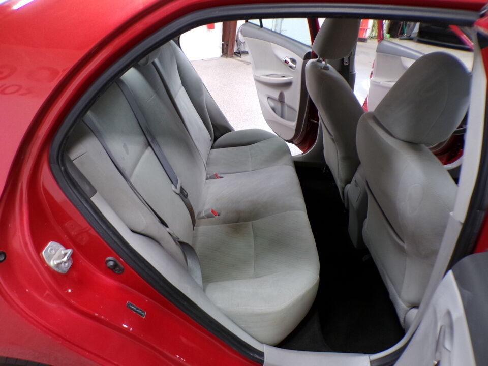 2010 Toyota Corolla  - Tom's Credit City