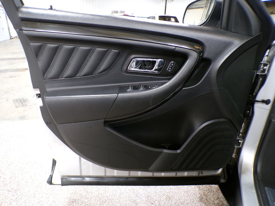 2014 Ford Taurus  - Tom's Credit City